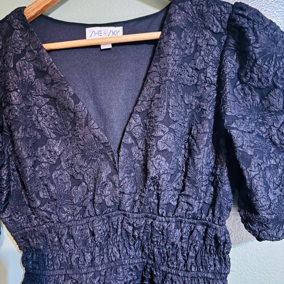 She + Sky Black Textured Mini Dress - Picture 6 of 6
